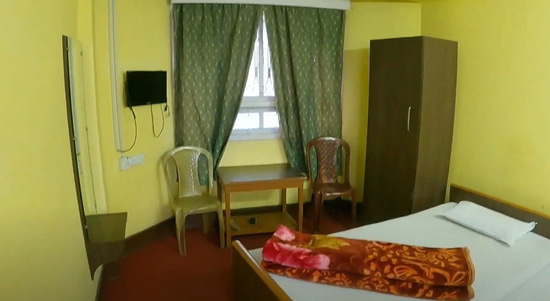 YHAI Darjeeling Double Room